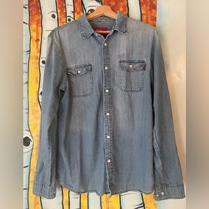Faded denim Active skate brand men’s shirt size large